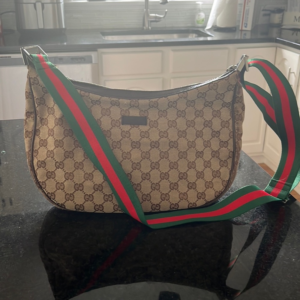Gucci Classic Beige Crossbody with Green and Red Strap